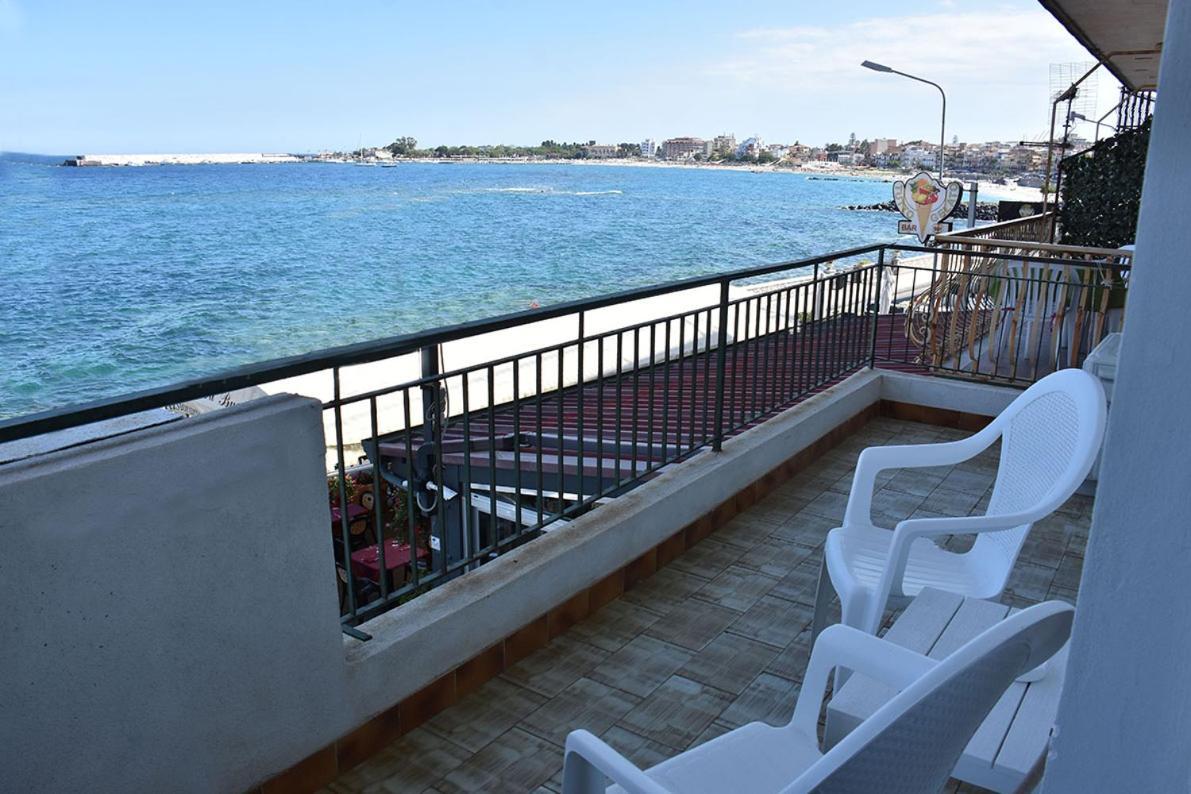 Baia Otello Giardini Naxos Dış mekan fotoğraf
